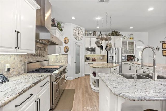 1523 Kuhio Street, Bakersfield, CA 93313