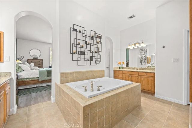 1523 Kuhio Street, Bakersfield, CA 93313