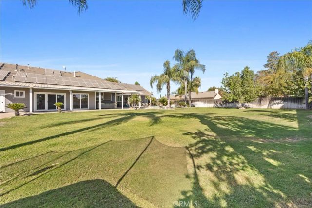 1523 Kuhio Street, Bakersfield, CA 93313