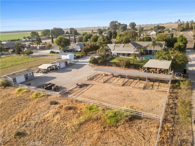 1523 Kuhio Street, Bakersfield, CA 93313