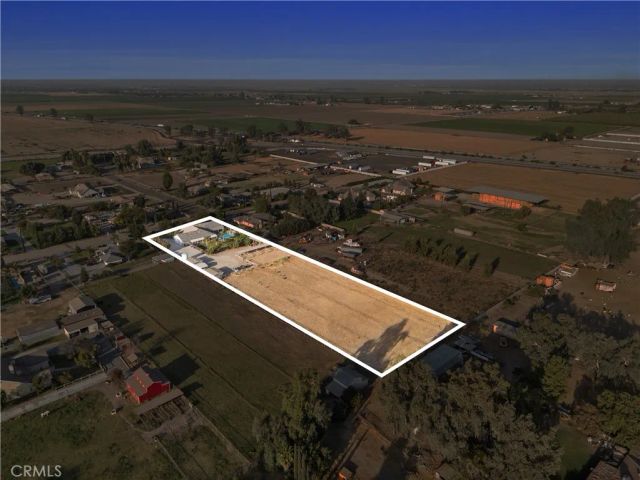 1523 Kuhio Street, Bakersfield, CA 93313