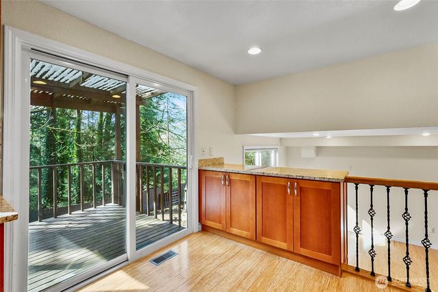 13009 SE 49th Street, Bellevue, WA 98006