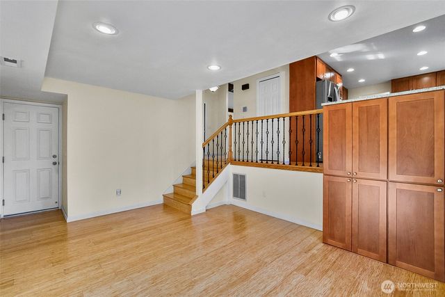 13009 SE 49th Street, Bellevue, WA 98006