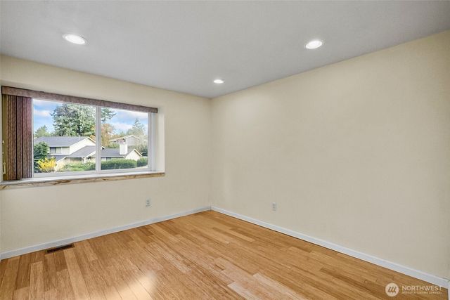 13009 SE 49th Street, Bellevue, WA 98006