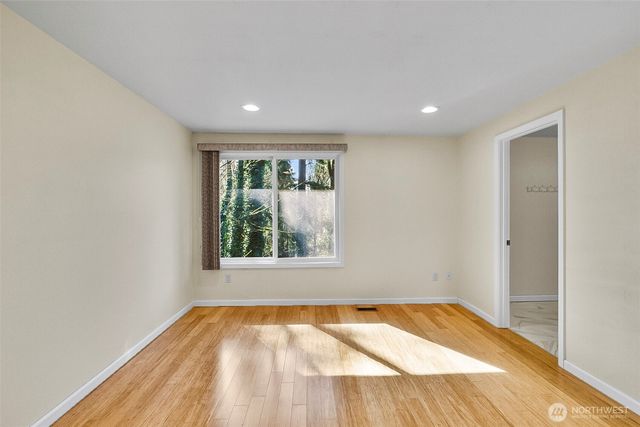 13009 SE 49th Street, Bellevue, WA 98006