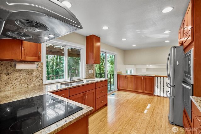 13009 SE 49th Street, Bellevue, WA 98006