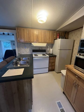 142 Oak Park Dr, Sugar Tree, TN 38380