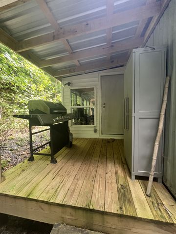 142 Oak Park Dr, Sugar Tree, TN 38380