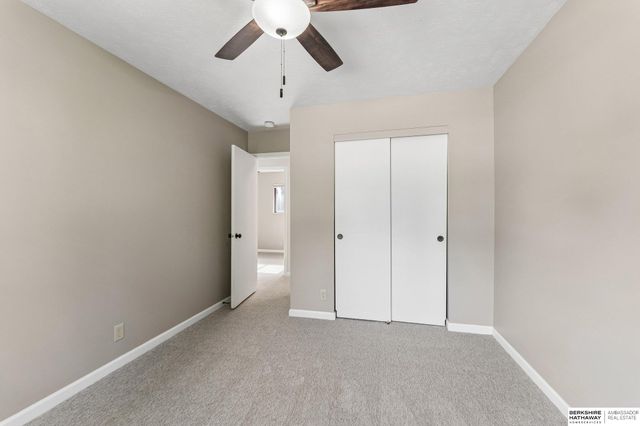 5085 S 105th Street, Omaha, NE 68127