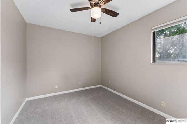 5085 S 105th Street, Omaha, NE 68127