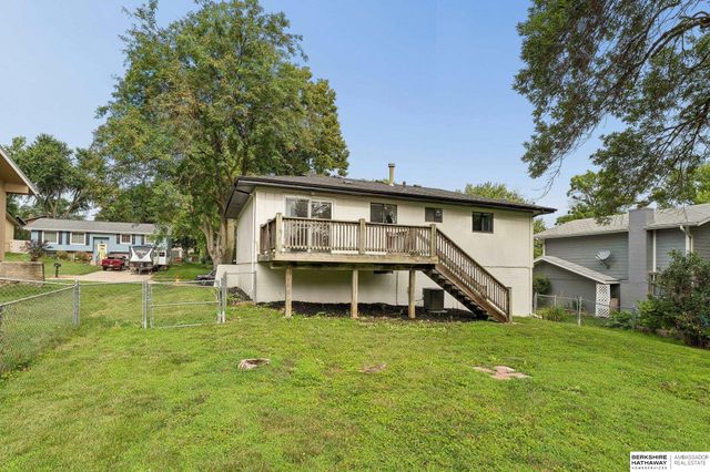 5085 S 105th Street, Omaha, NE 68127