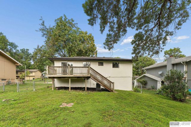 5085 S 105th Street, Omaha, NE 68127
