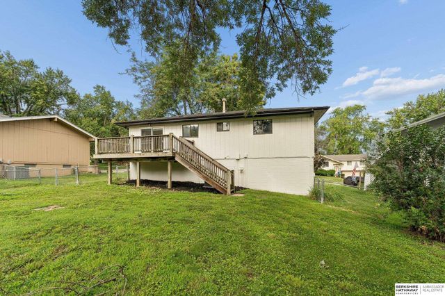 5085 S 105th Street, Omaha, NE 68127