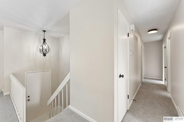 5085 S 105th Street, Omaha, NE 68127