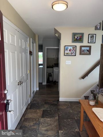 402 GROSSTOWN RD, Stowe, PA 19464
