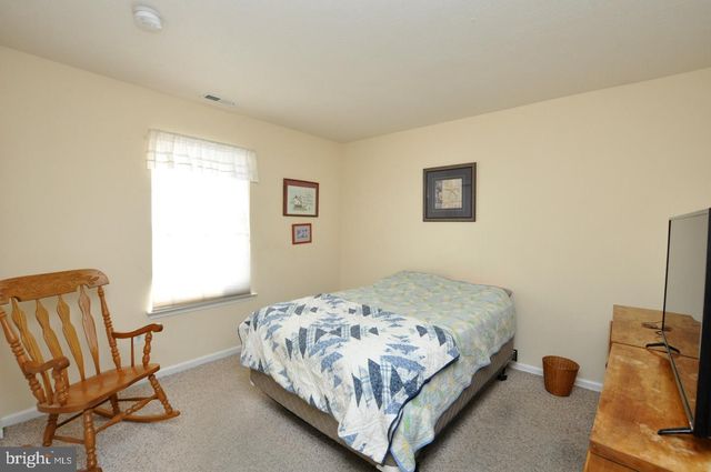 42 CLIFFORD CT, Mount Laurel, NJ 08054