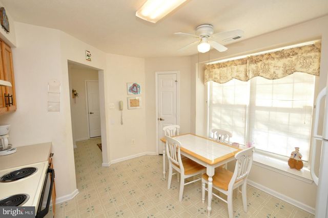 42 CLIFFORD CT, Mount Laurel, NJ 08054