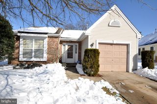 42 CLIFFORD CT, Mount Laurel, NJ 08054