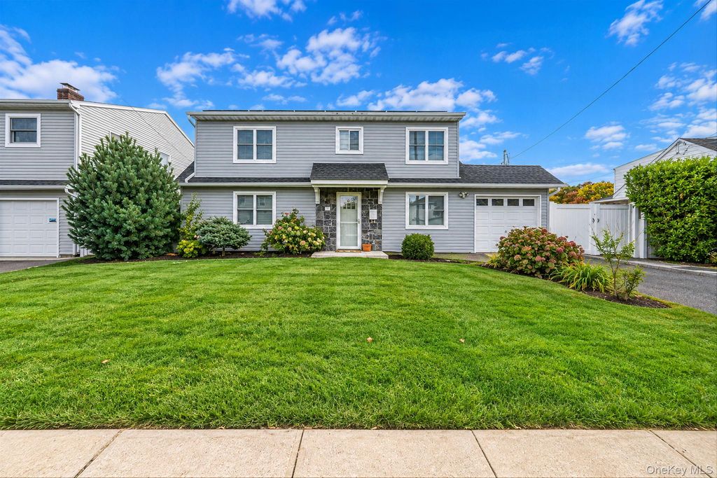 354 Seaford Avenue, Massapequa, NY 11758 — exterior
