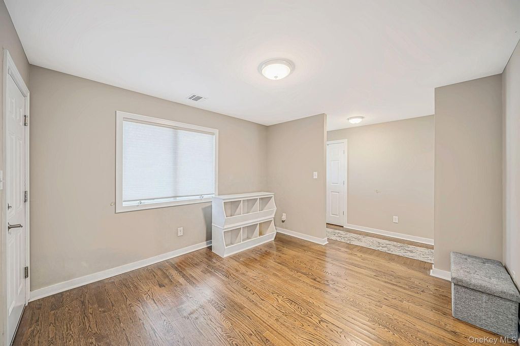 354 Seaford Avenue, Massapequa, NY 11758 — photo 5