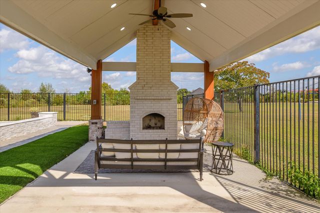 2409 E X Street, Deer Park, TX 77536