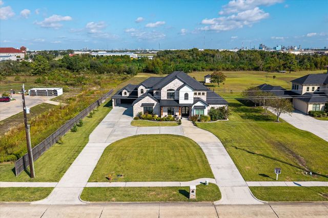 2409 E X Street, Deer Park, TX 77536