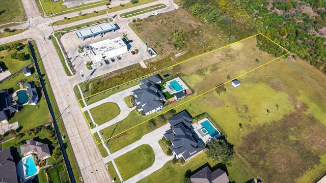 2409 E X Street, Deer Park, TX 77536