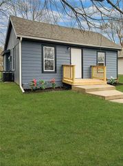 1420 S Appleton Avenue, Independence, MO 64052