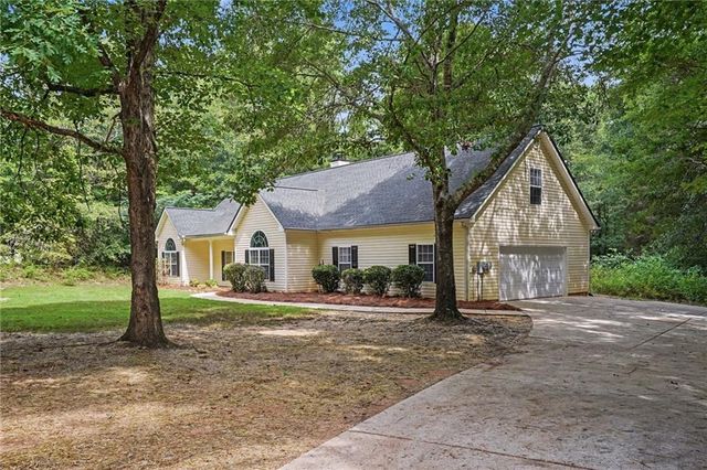 1279 Coan Drive, Locust Grove, GA 30248