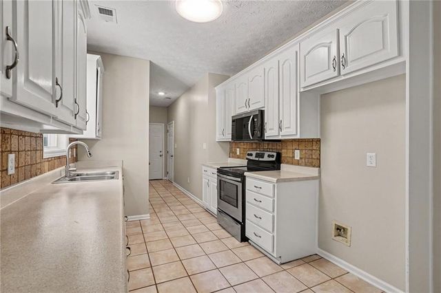 1279 Coan Drive, Locust Grove, GA 30248