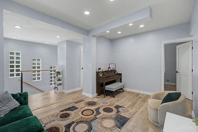 2855 Shaffer Avenue, Cincinnati, OH 45211