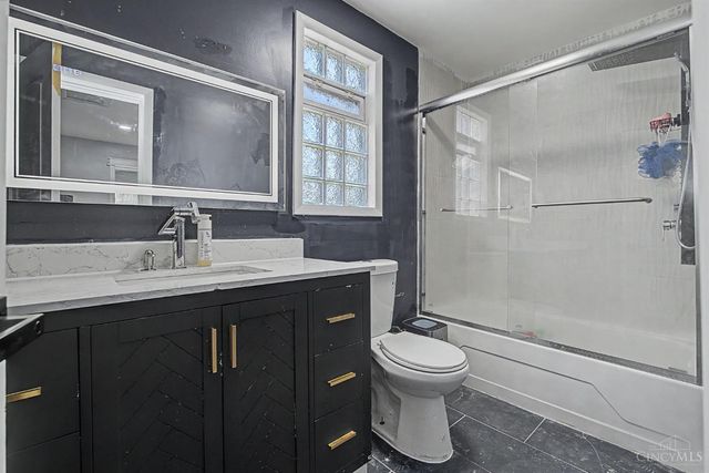 2855 Shaffer Avenue, Cincinnati, OH 45211
