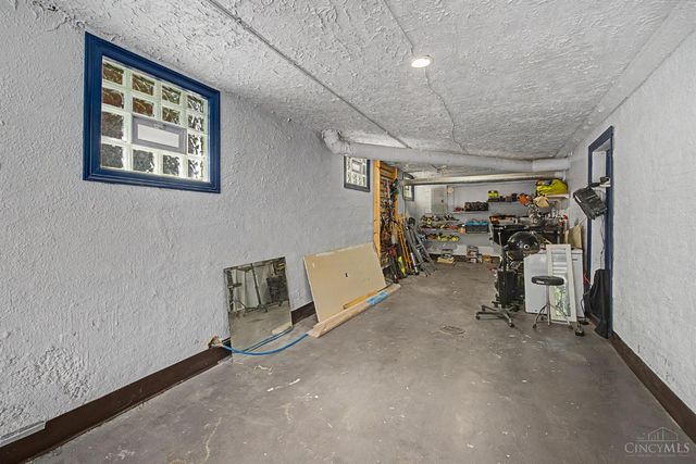 2855 Shaffer Avenue, Cincinnati, OH 45211