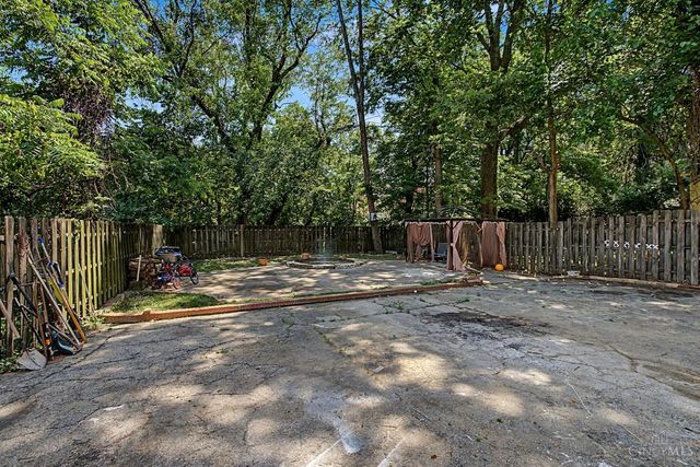 2855 Shaffer Avenue, Cincinnati, OH 45211