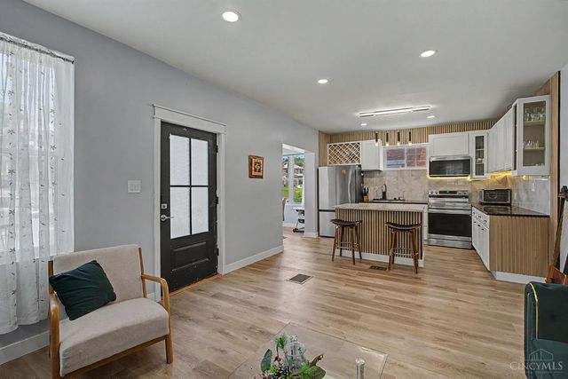 2855 Shaffer Avenue, Cincinnati, OH 45211