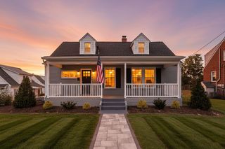 1215 W 12TH ST, Waynesboro, VA 22980