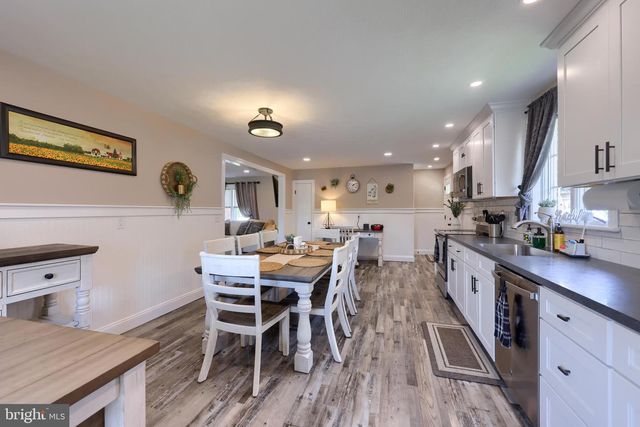 345 W CARPENTER AVE, Myerstown, PA 17067