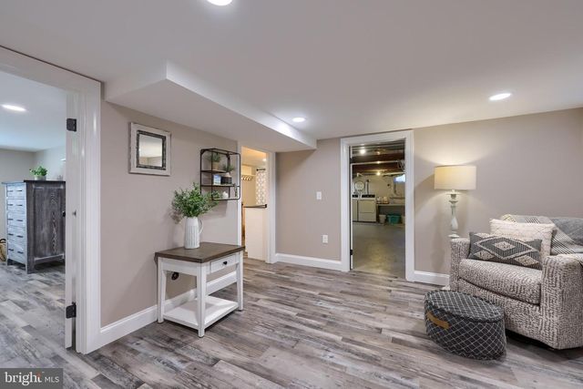 345 W CARPENTER AVE, Myerstown, PA 17067