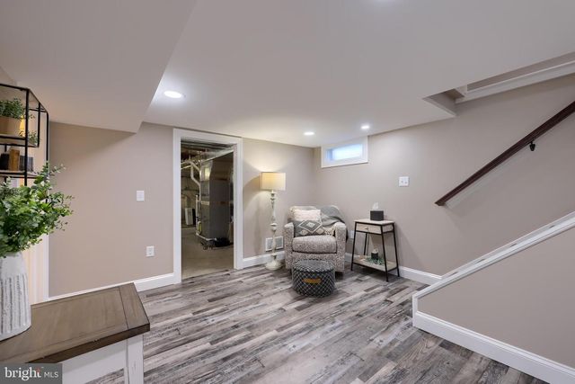 345 W CARPENTER AVE, Myerstown, PA 17067
