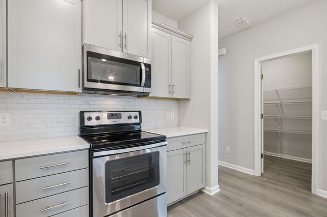 3725 Hoggett Ford Rd, Hermitage, TN 37076