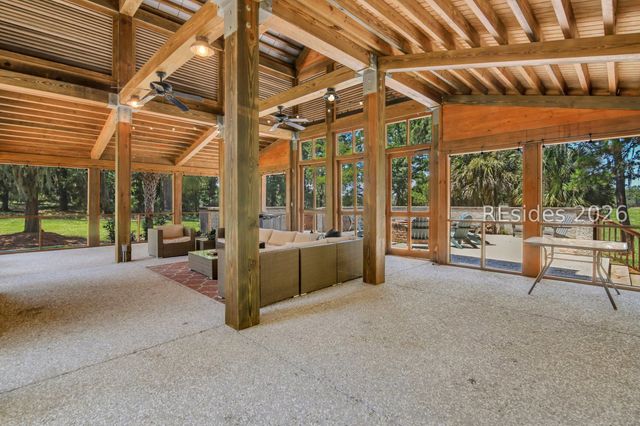 2731 Satilla Blvd, Beaufort, SC 29902