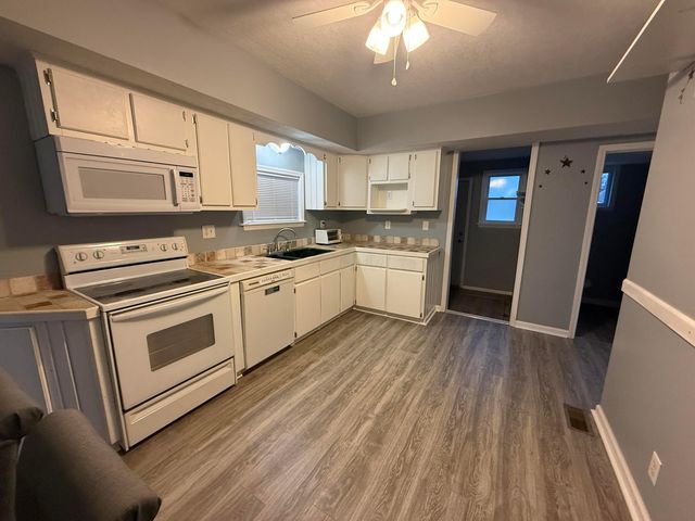 493 Allston Avenue, Newark, OH 43055