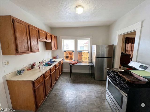 10112 Aetna Road, Cleveland, OH 44105