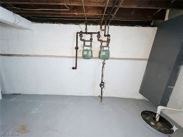 10112 Aetna Road, Cleveland, OH 44105