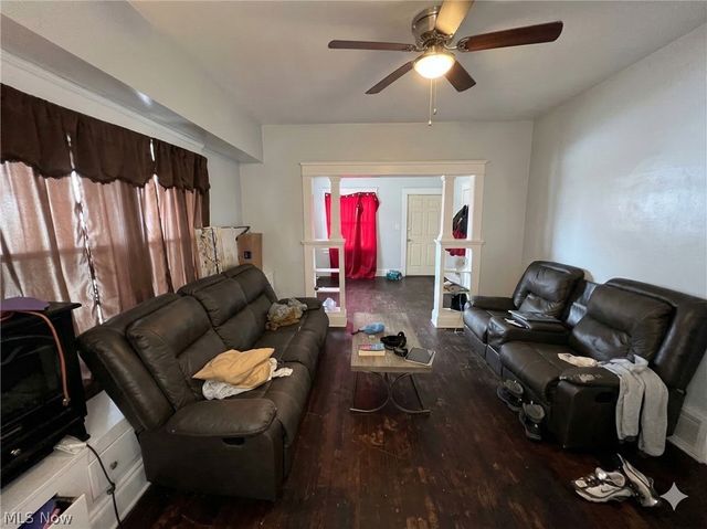 10112 Aetna Road, Cleveland, OH 44105