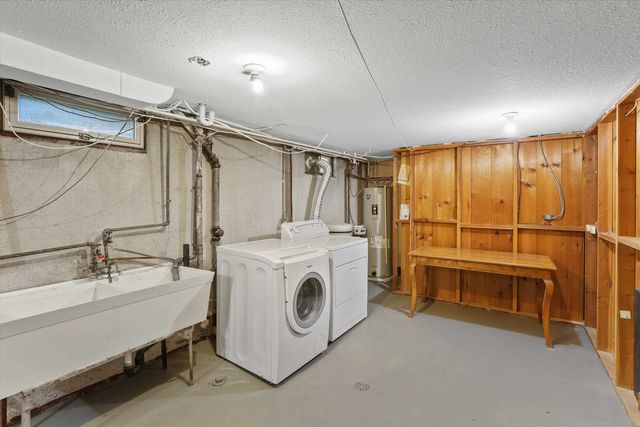1104 E 43rd Ave, Spokane, WA 99203