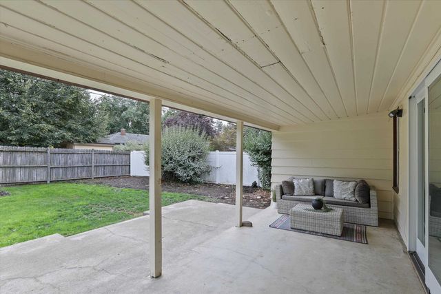 1104 E 43rd Ave, Spokane, WA 99203