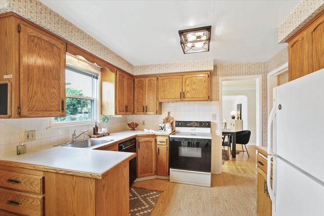 1104 E 43rd Ave, Spokane, WA 99203