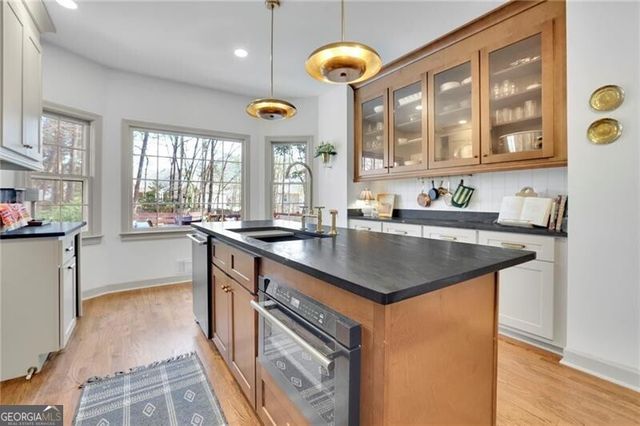 1069 Sunny Field Lane, Lawrenceville, GA 30043