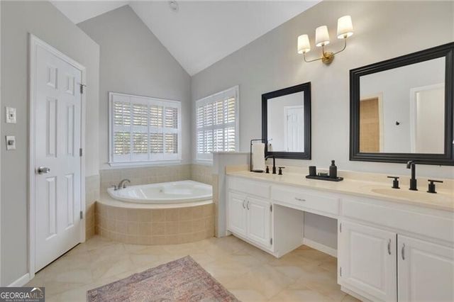 1069 Sunny Field Lane, Lawrenceville, GA 30043